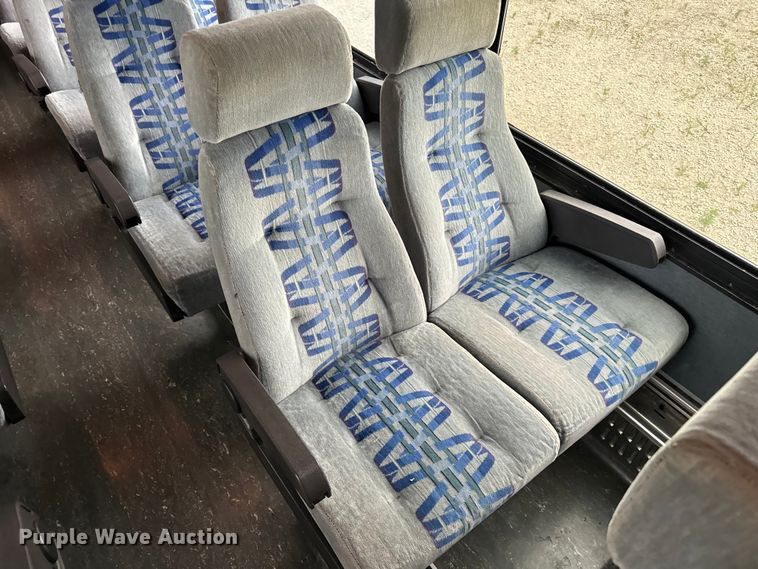 image for item LR9425 1994 Blue Bird  coach bus