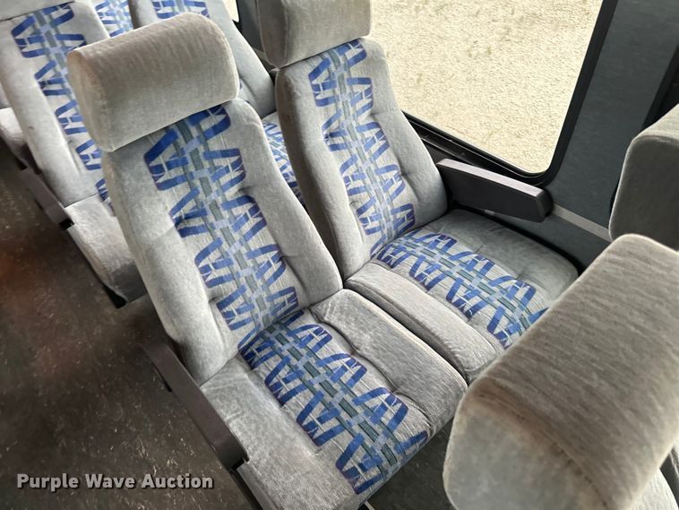 image for item LR9425 1994 Blue Bird  coach bus