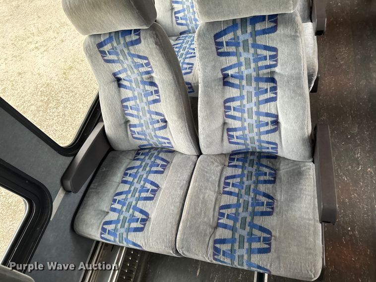 image for item LR9425 1994 Blue Bird  coach bus