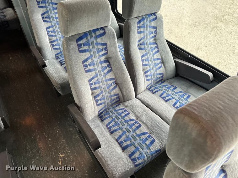 image for item LR9425 1994 Blue Bird  coach bus