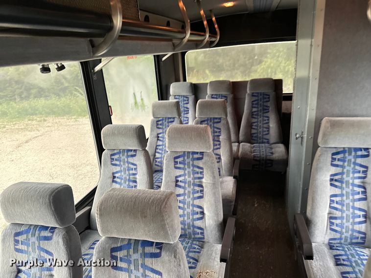 image for item LR9425 1994 Blue Bird  coach bus