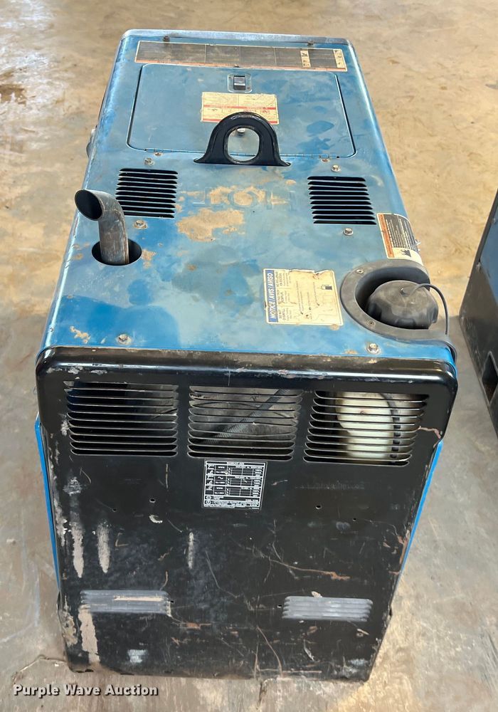 image for item LV9003 Miller Trailblazer 325 welder