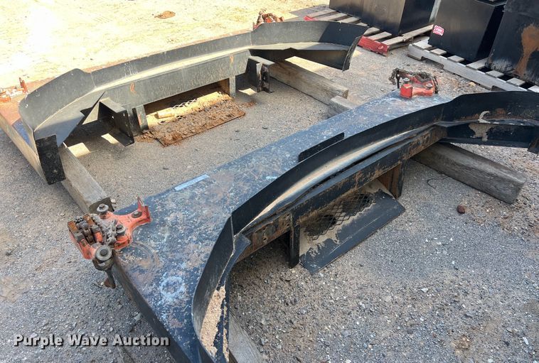 image for item LV9004 Steel bumper