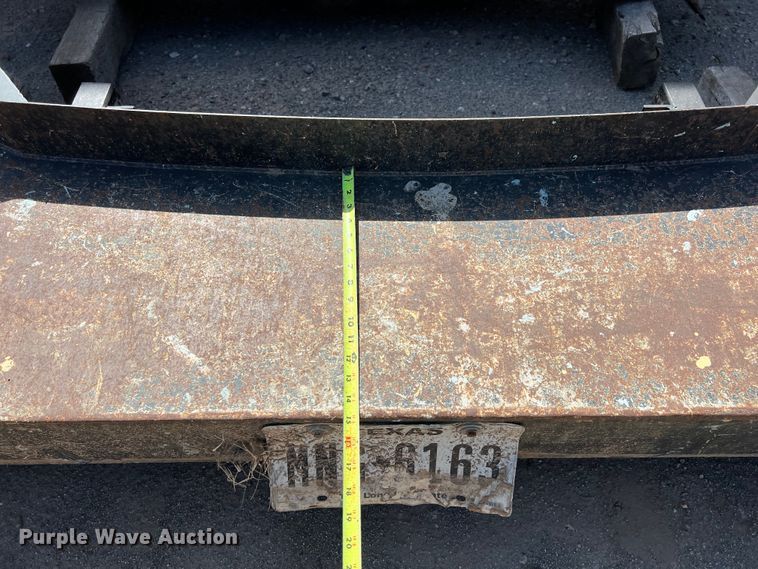 image for item LV9004 Steel bumper