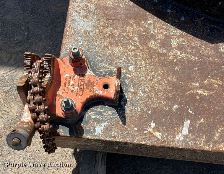 image for item LV9004 Steel bumper