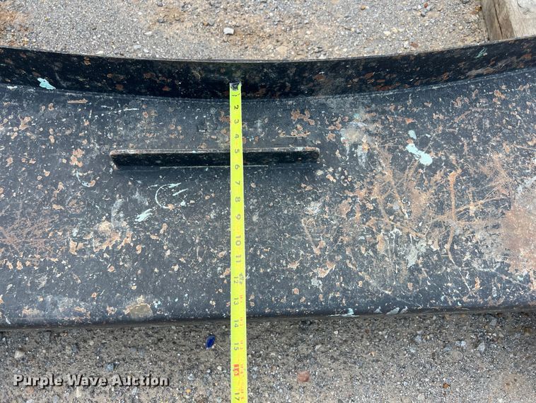 image for item LV9004 Steel bumper