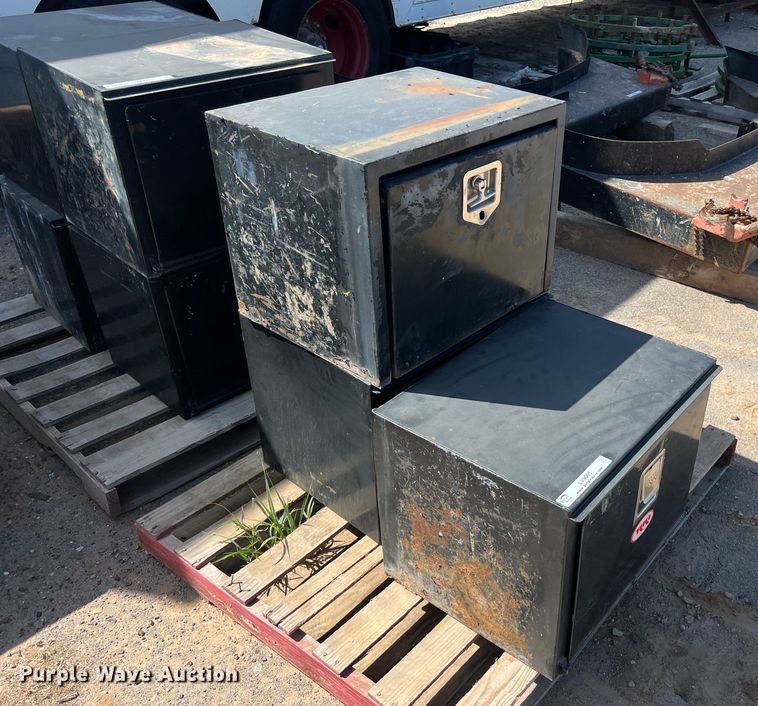 image for item LV9005 (3) toolboxes