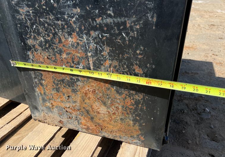 image for item LV9005 (3) toolboxes