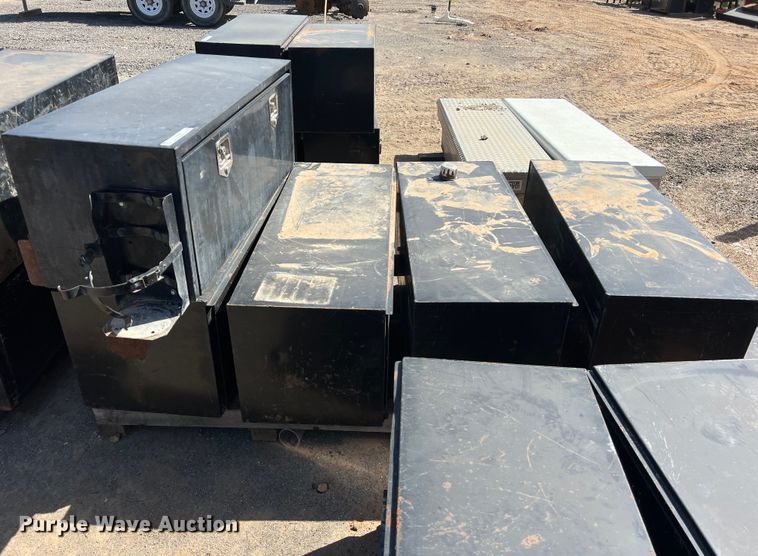 image for item LV9008 (5) toolboxes