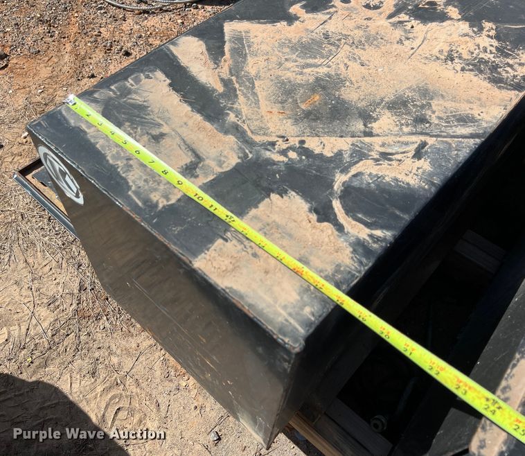 image for item LV9008 (5) toolboxes