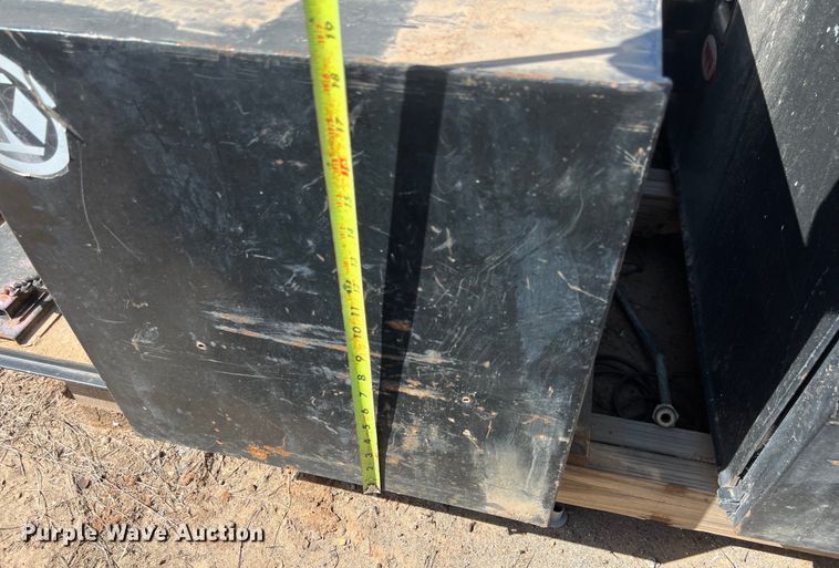 image for item LV9008 (5) toolboxes