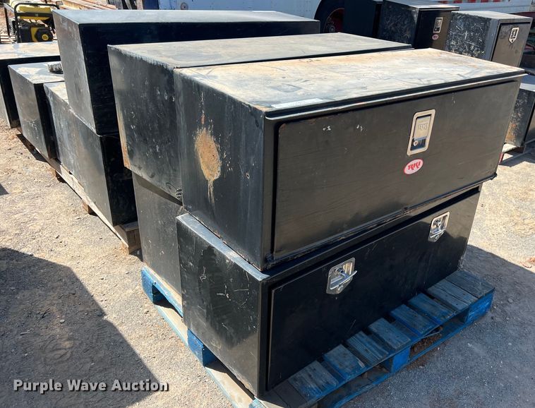 image for item LV9009 (4) toolboxes