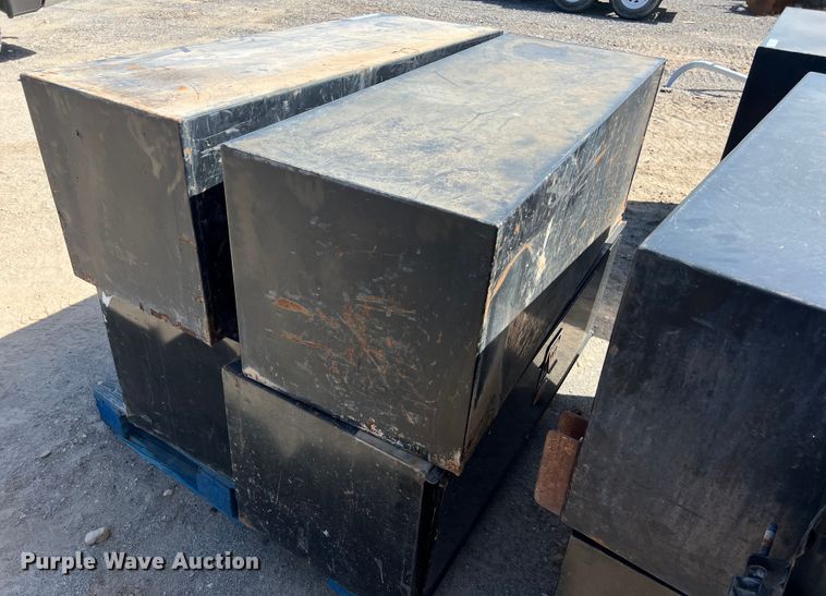 image for item LV9009 (4) toolboxes