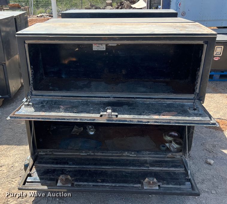 image for item LV9009 (4) toolboxes