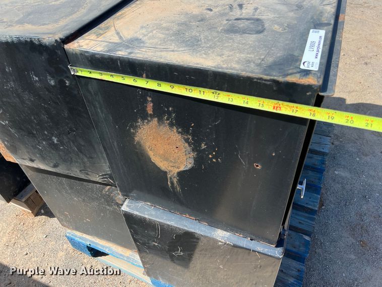 image for item LV9009 (4) toolboxes