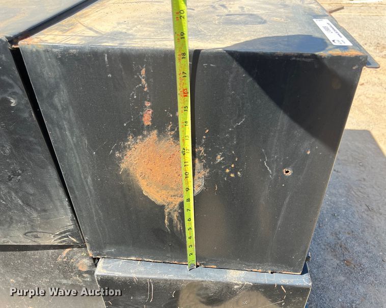 image for item LV9009 (4) toolboxes