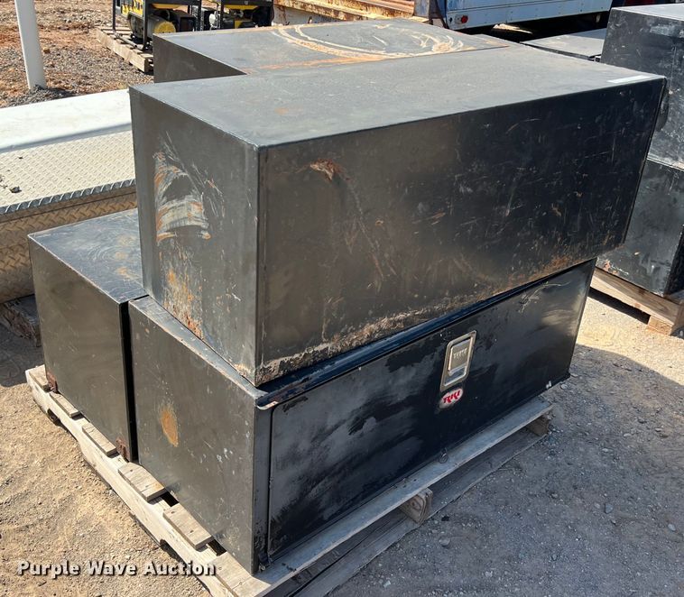 image for item LV9010 (4) toolboxes