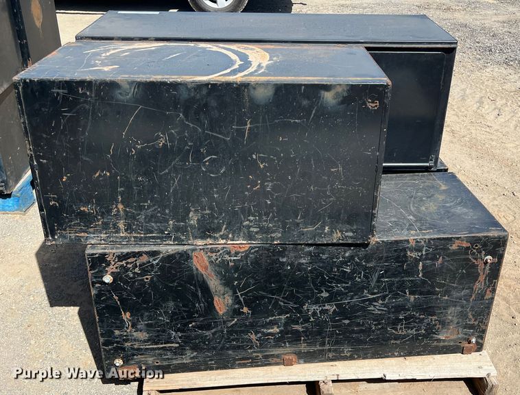 image for item LV9010 (4) toolboxes