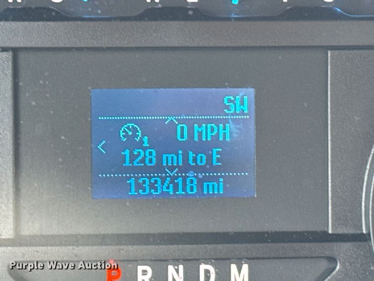 image for item NQ9721 2020 Ford F350 Super Duty XL SuperCab utility bed pickup truck