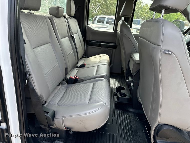 image for item NQ9721 2020 Ford F350 Super Duty XL SuperCab utility bed pickup truck