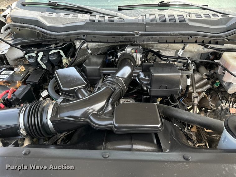 image for item NQ9721 2020 Ford F350 Super Duty XL SuperCab utility bed pickup truck