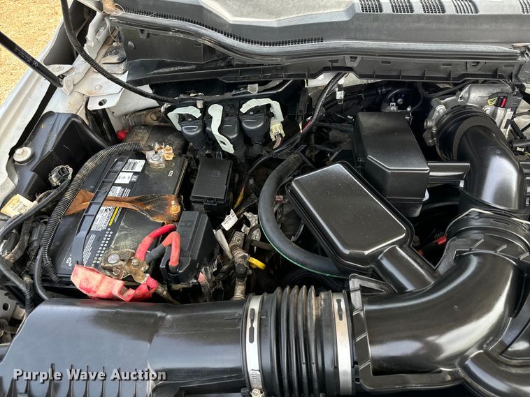 image for item NQ9721 2020 Ford F350 Super Duty XL SuperCab utility bed pickup truck