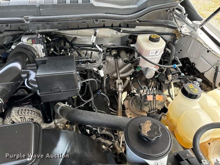 image for item NQ9721 2020 Ford F350 Super Duty XL SuperCab utility bed pickup truck