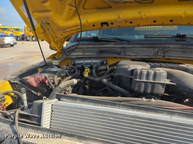 image for item NW9673 2016 Ford  F350 Super Duty utility bed pickup truck