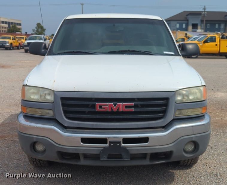 image for item NW9677 2003 GMC Sierra 1500 pickup truck