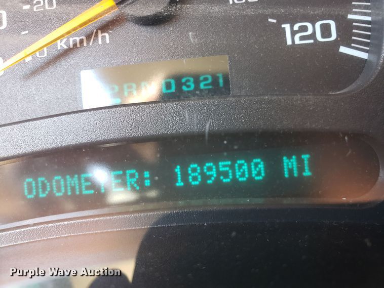 image for item NW9677 2003 GMC Sierra 1500 pickup truck