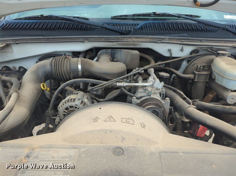 image for item NW9677 2003 GMC Sierra 1500 pickup truck