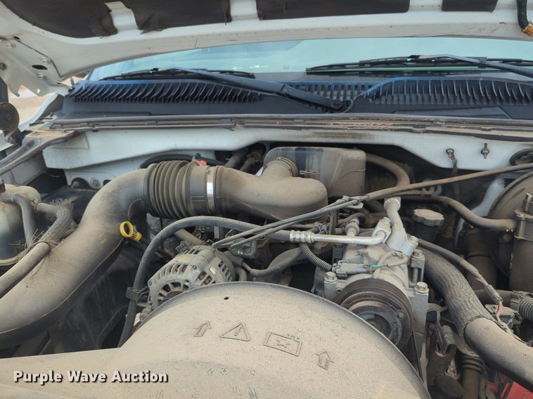 image for item NW9677 2003 GMC Sierra 1500 pickup truck