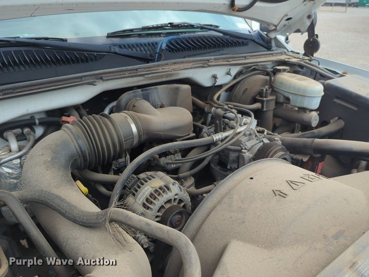 image for item NW9677 2003 GMC Sierra 1500 pickup truck