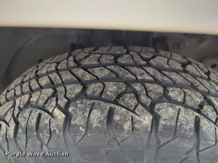 image for item NW9677 2003 GMC Sierra 1500 pickup truck