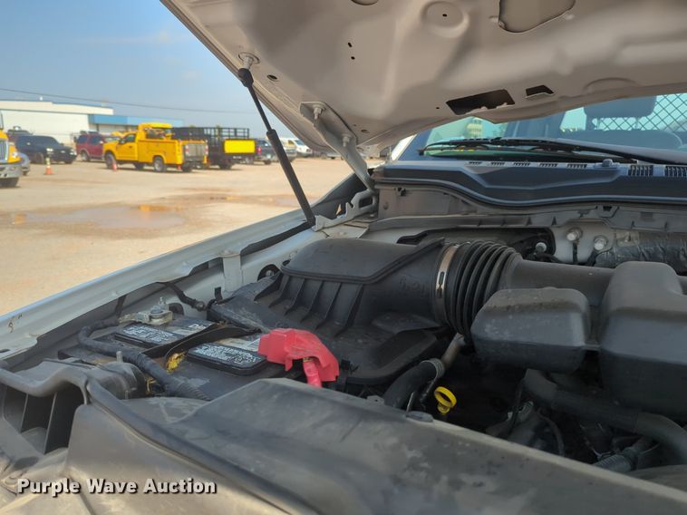 image for item NW9679 2019 Ford  F250 Super Duty XL utility bed pickup truck