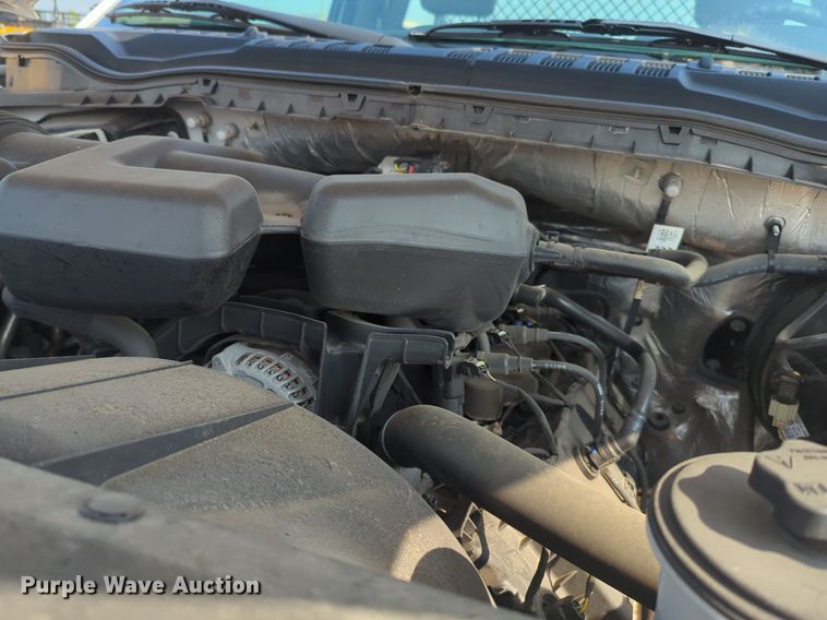 image for item NW9679 2019 Ford  F250 Super Duty XL utility bed pickup truck