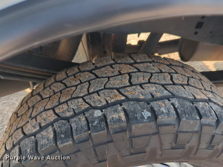 image for item NW9679 2019 Ford  F250 Super Duty XL utility bed pickup truck