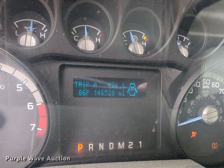 image for item NW9681 2016 Ford  F350 Super Duty utility bed pickup truck 