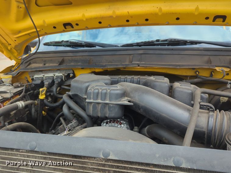 image for item NW9681 2016 Ford  F350 Super Duty utility bed pickup truck 