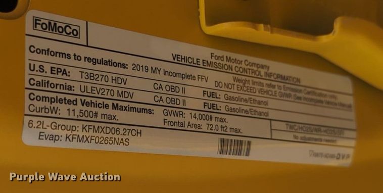 image for item NW9684 2019 Ford F350 Super Duty utility bed pickup truck