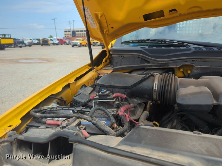 image for item NW9685 2019 Ford  F350 Super Duty utility bed pickup truck