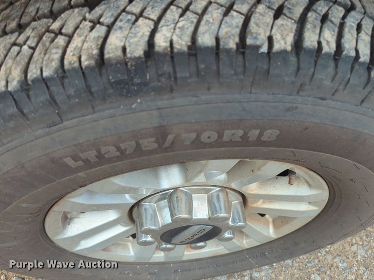 image for item NW9685 2019 Ford  F350 Super Duty utility bed pickup truck