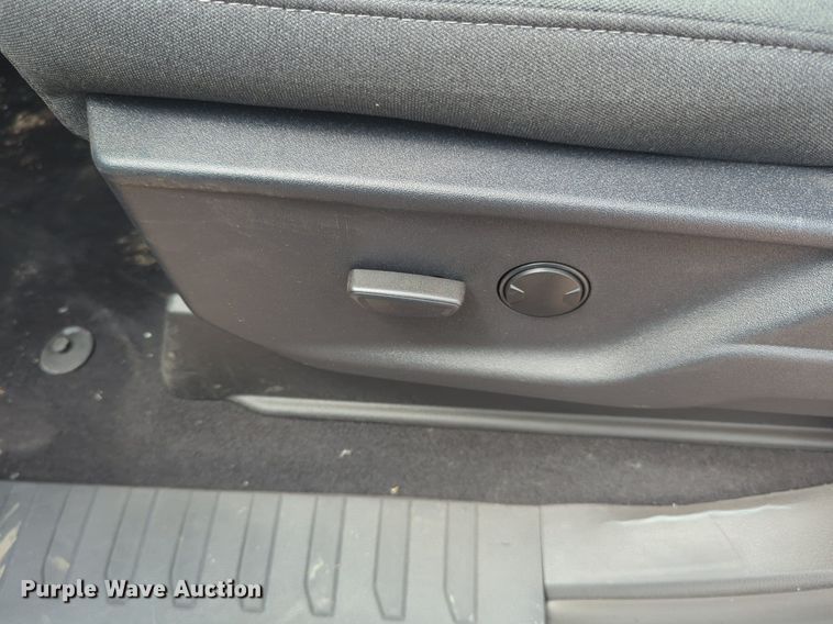 image for item NW9688 2023 Ford  F150 SuperCrew pickup truck