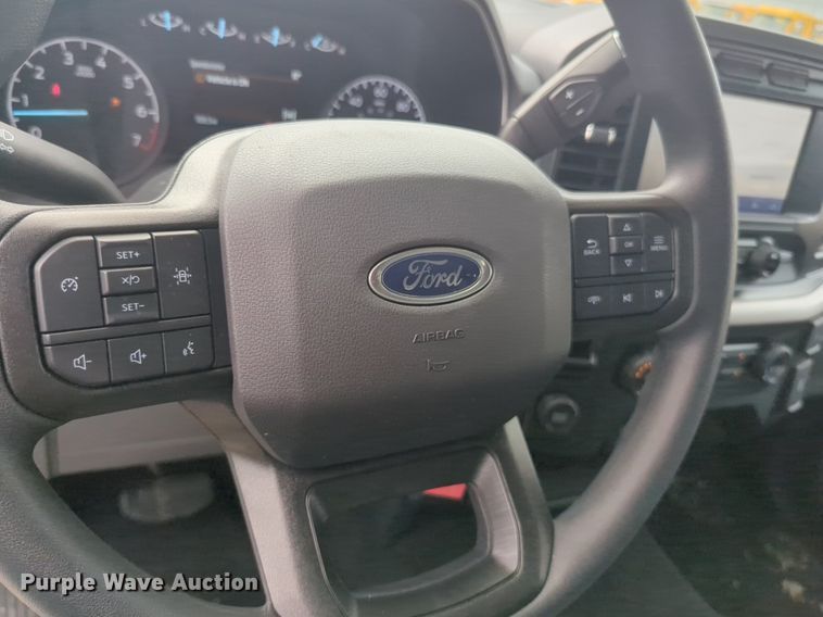 image for item NW9688 2023 Ford  F150 SuperCrew pickup truck