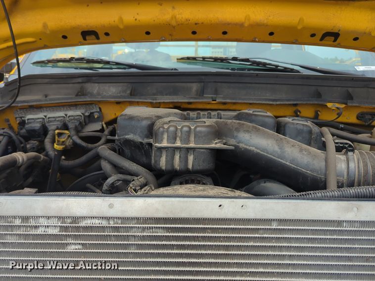 image for item NW9690 2015 Ford  F350 Super Duty utility bed pickup truck