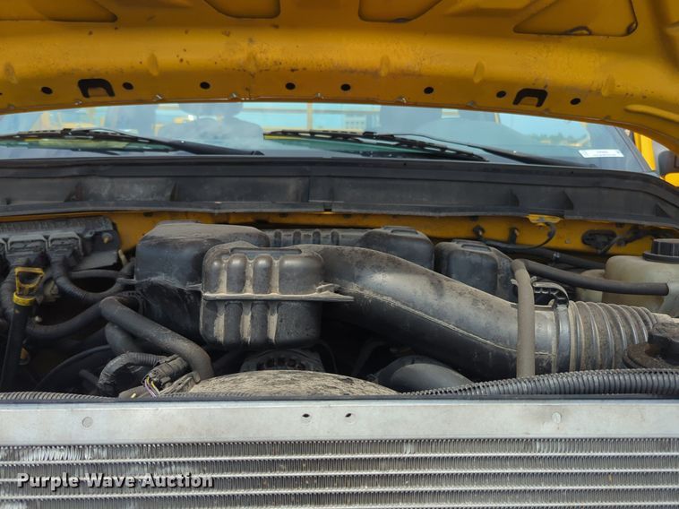 image for item NW9690 2015 Ford  F350 Super Duty utility bed pickup truck