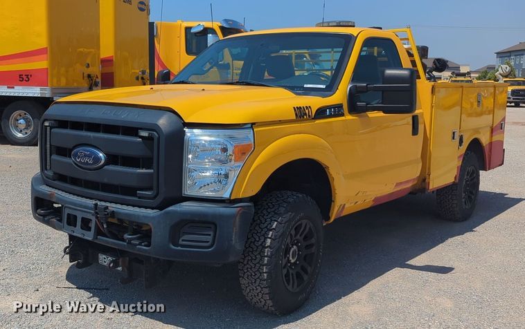 image for item NW9691 2015 Ford  F350 Super Duty utility bed pickup truck