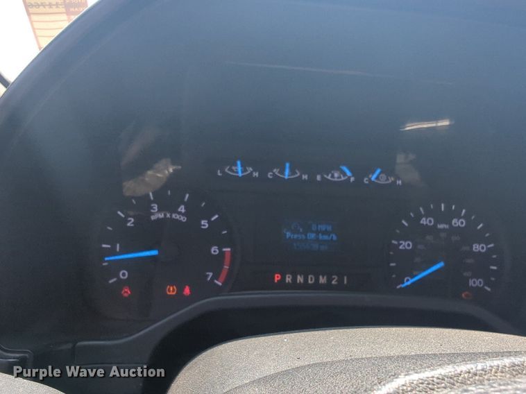 image for item NW9692 2017 Ford F350 Super Duty utility bed pickup truck