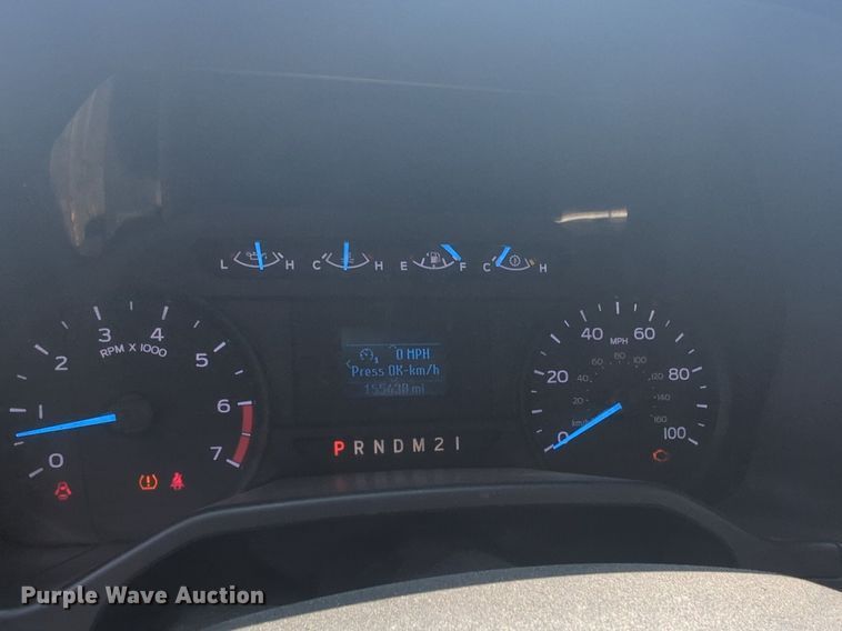 image for item NW9692 2017 Ford F350 Super Duty utility bed pickup truck