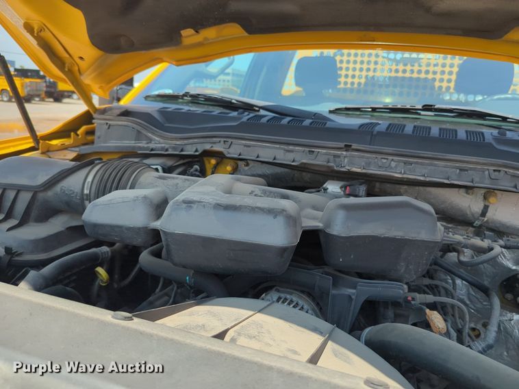 image for item NW9692 2017 Ford F350 Super Duty utility bed pickup truck